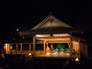 阿夫利神社火祭薪能