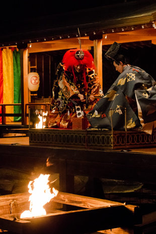 阿夫利神社火祭薪能