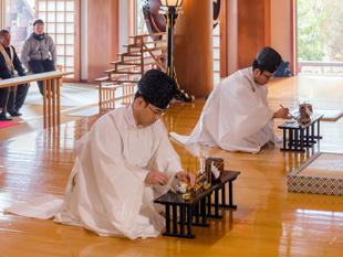 阿夫利神社筒粥神事