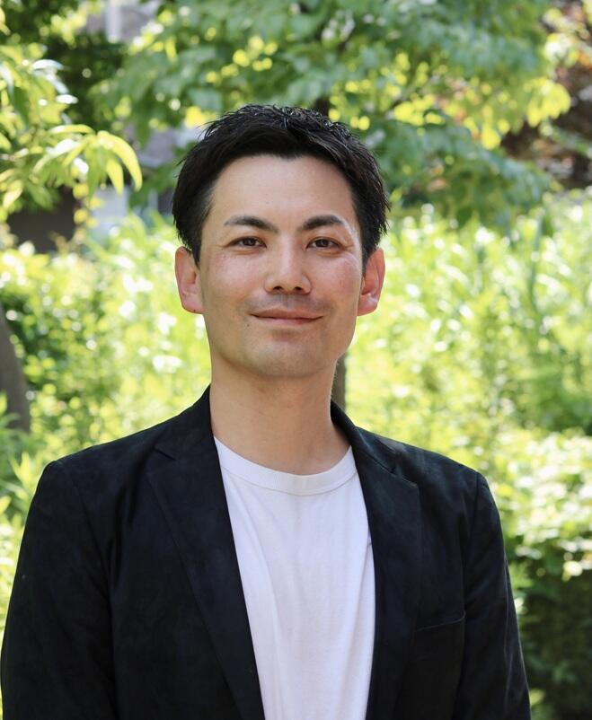 プロフィール写真_佐藤賢輔氏 - コピー.jpg